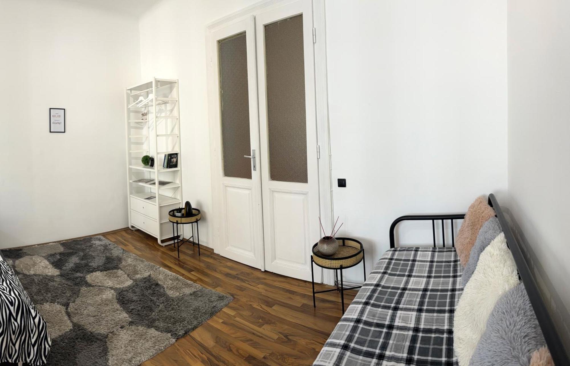 Big And Comfortable Mariahilfer Apartment 비엔나 외부 사진