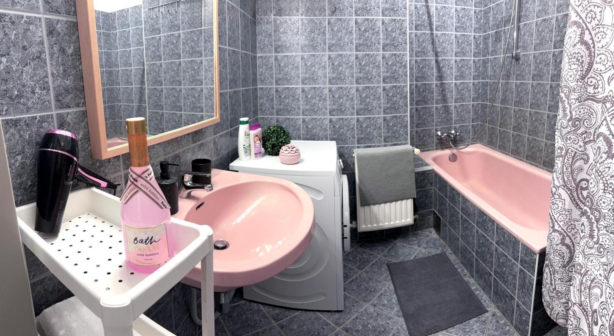 Big And Comfortable Mariahilfer Apartment 비엔나 외부 사진